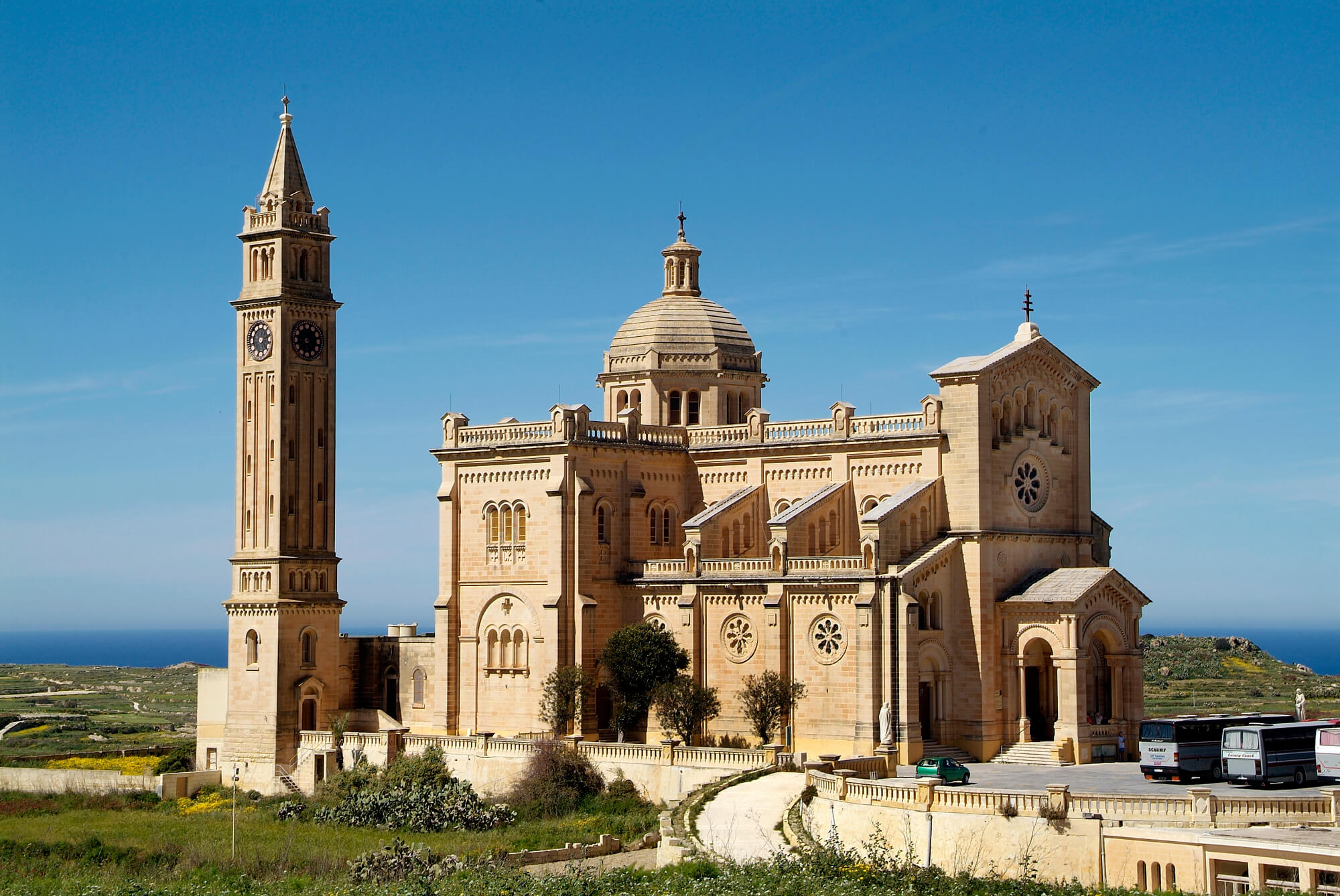 Gozo holiday attractions - What to see - Gozo churches